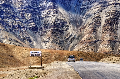 Magnetic Hill is also a mysterious place worth visiting in India. On a roads in Leh, the capital of Magnetic Hill Ladhak, there is something about which people talk differently.